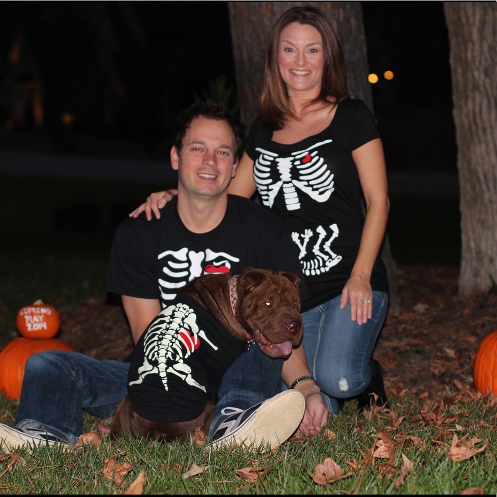 Skeleton Pregnancy Announcement Shirt Set